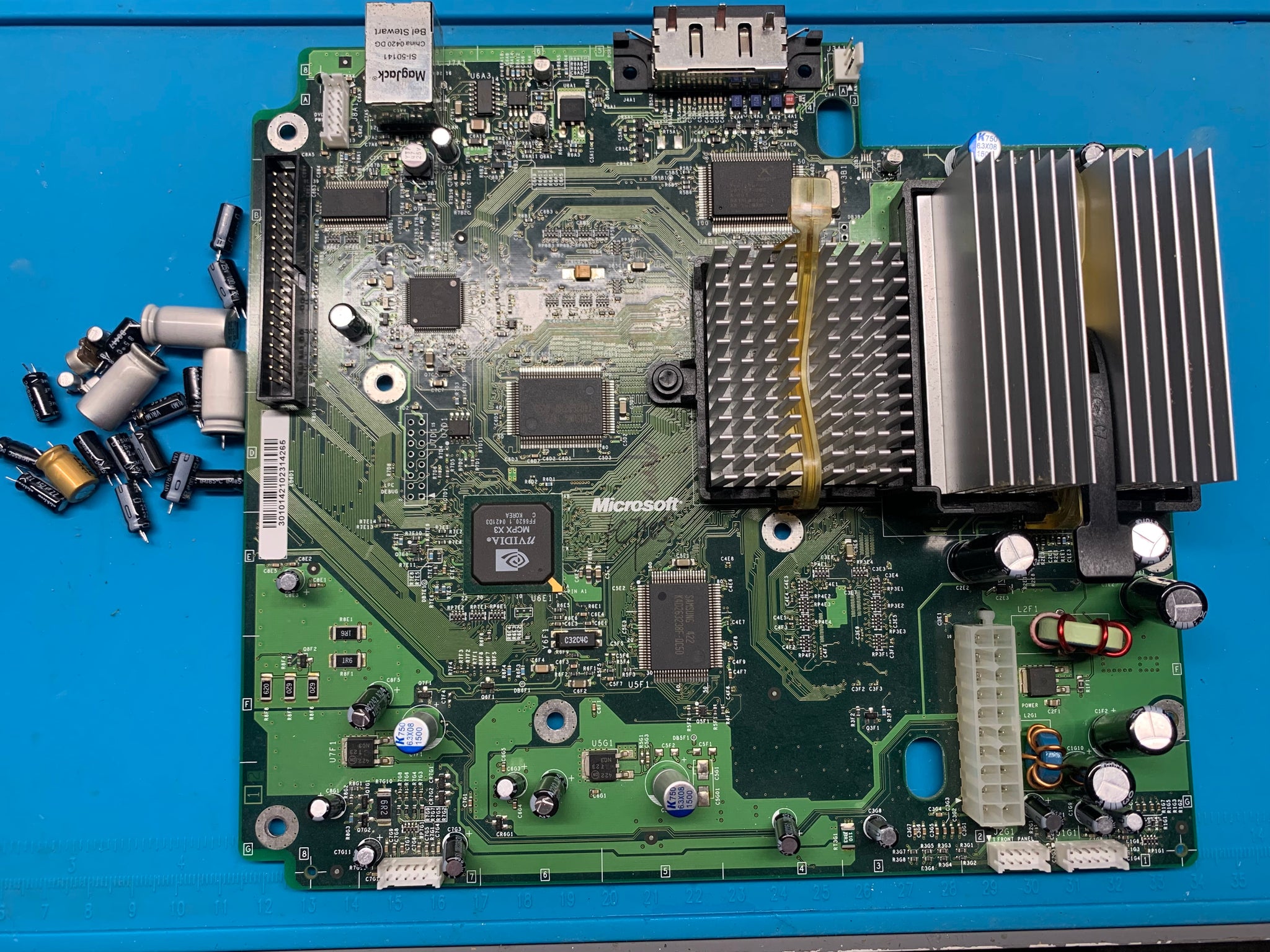 xbox  未開封 Disassembled Xbox Titanfall Frame Art, Limited Edition